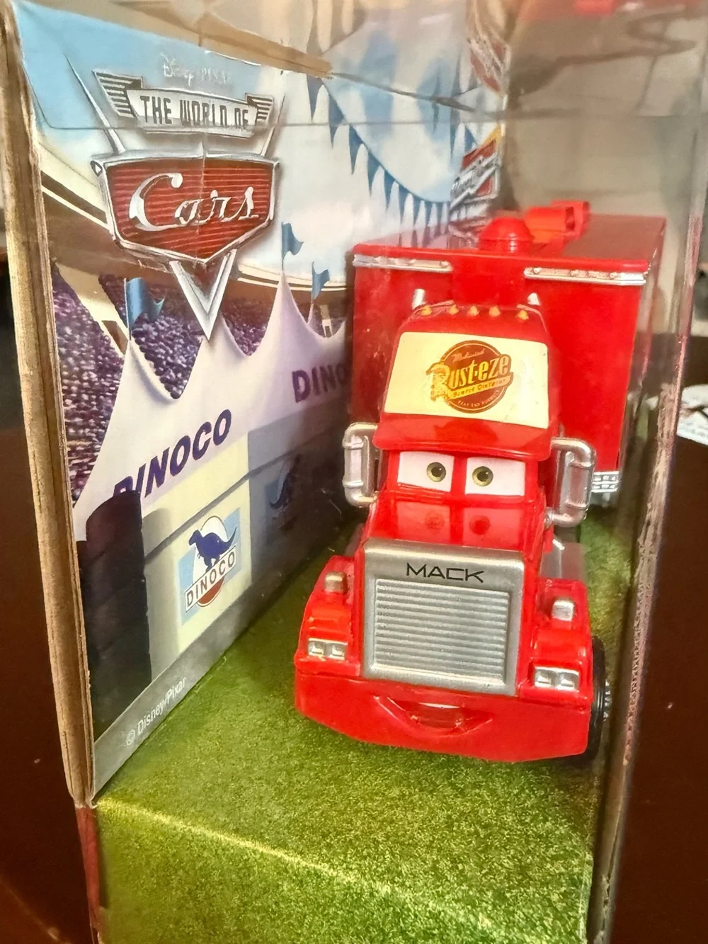 Disney/ Pixar Cars Red Lightning McQueen Mack Hauler Toy Truck